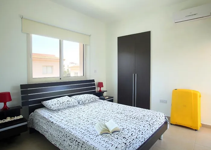 Villa Michelle 8 Protaras